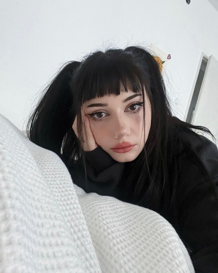 j (4).jpg