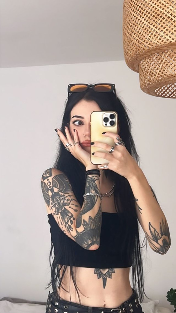j (22).jpg