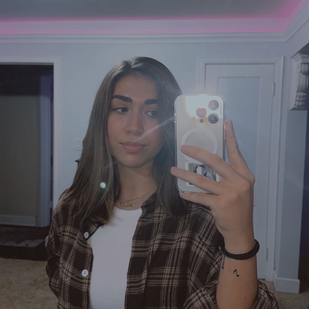 Izzy.jpeg